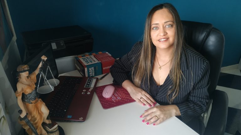 Advogada Liliane Vernin, escritório em São João de Meriti